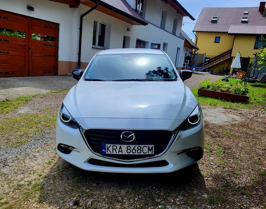 Mazda 3 cena 62900 przebieg: 102000, rok produkcji 2017 z Węgrów małe 232